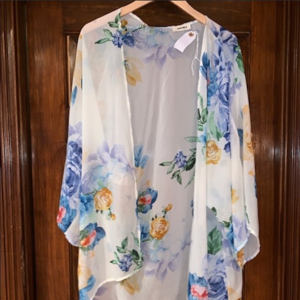 Adorable Sheer Floral Kimono